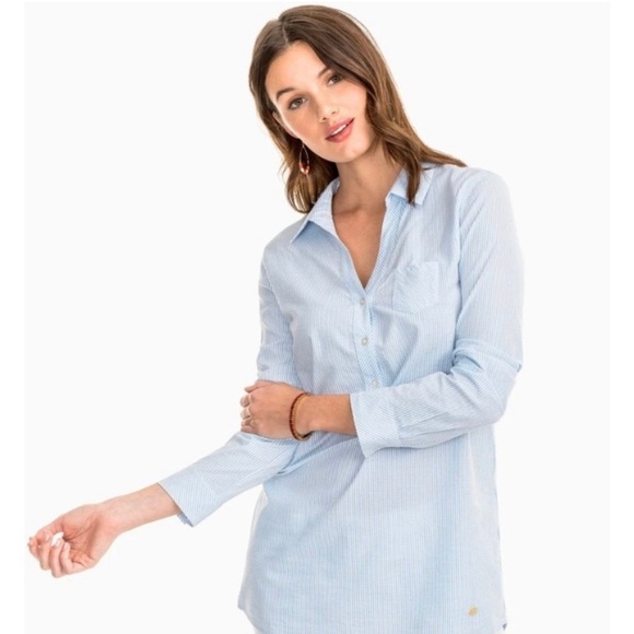 NWOT Southern Tide Kasey Seersucker Tunic Popover Quarter Button Front Size M - Picture 1 of 6